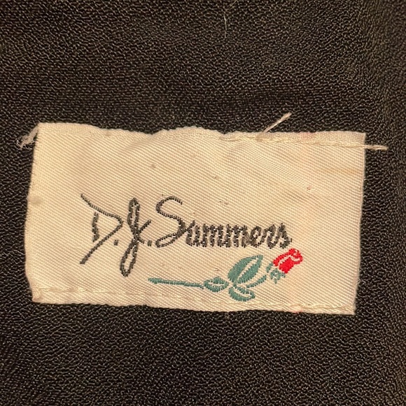 D J Summers suit jacket. - Picture 7 of 7
